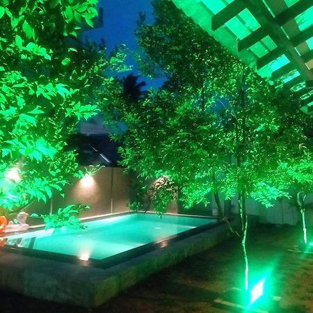 Hotel The Ritz Hikkaduwa Exterior foto